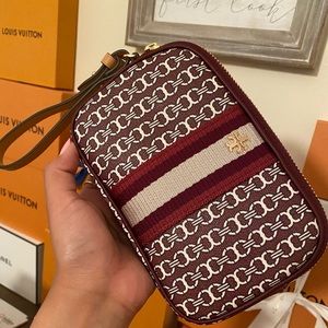TORY BURCH GEMINI LINK CANVAS WRISTLET♥️